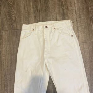 White distressed wranglers